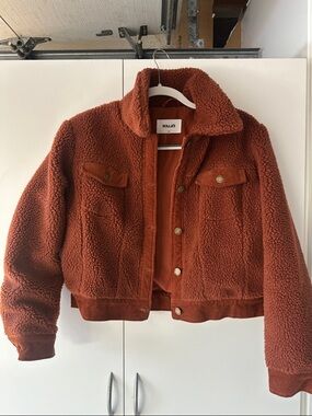 ROLLA'S cropped Rust-Colored Sherpa Trucker Jacket